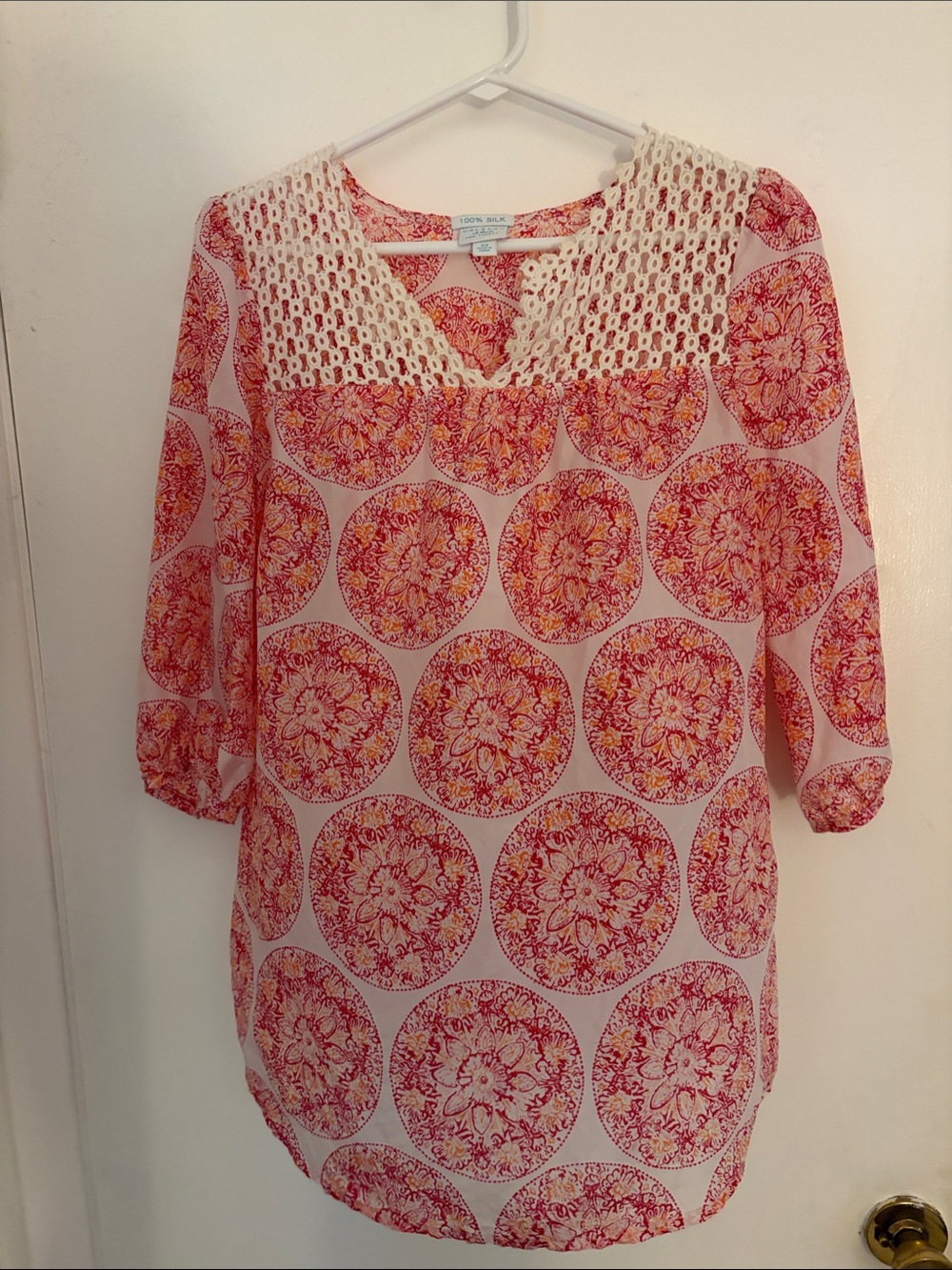 Calypso St. 110% silk Barth Pink and Cream Crochet Yoke Floral Tunic
